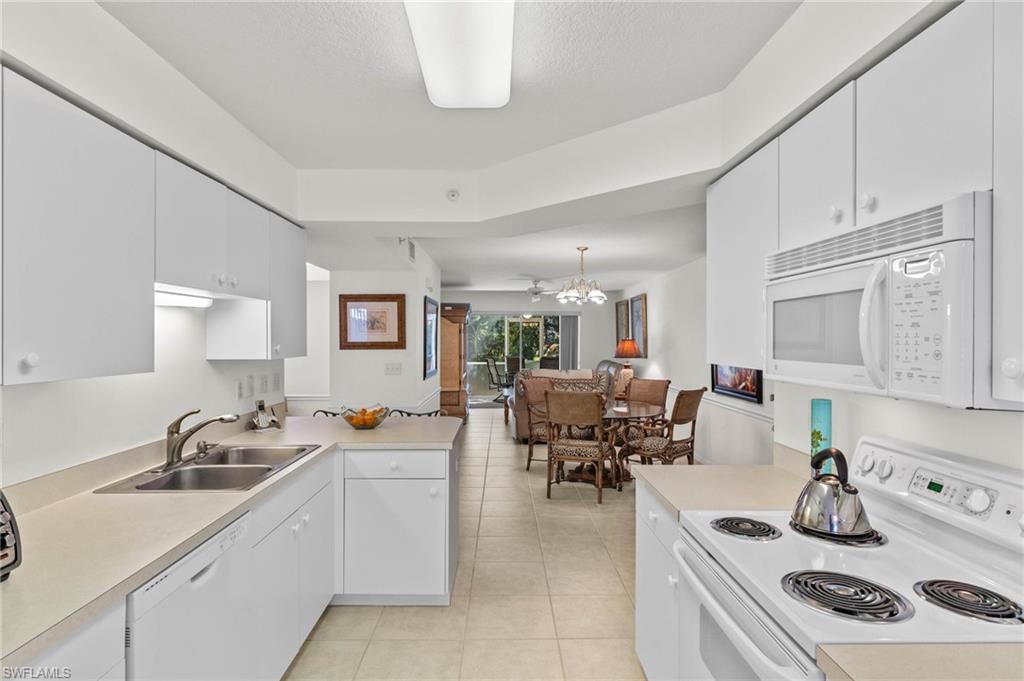 15405 Cedarwood LN # 101 Unit: 2-101