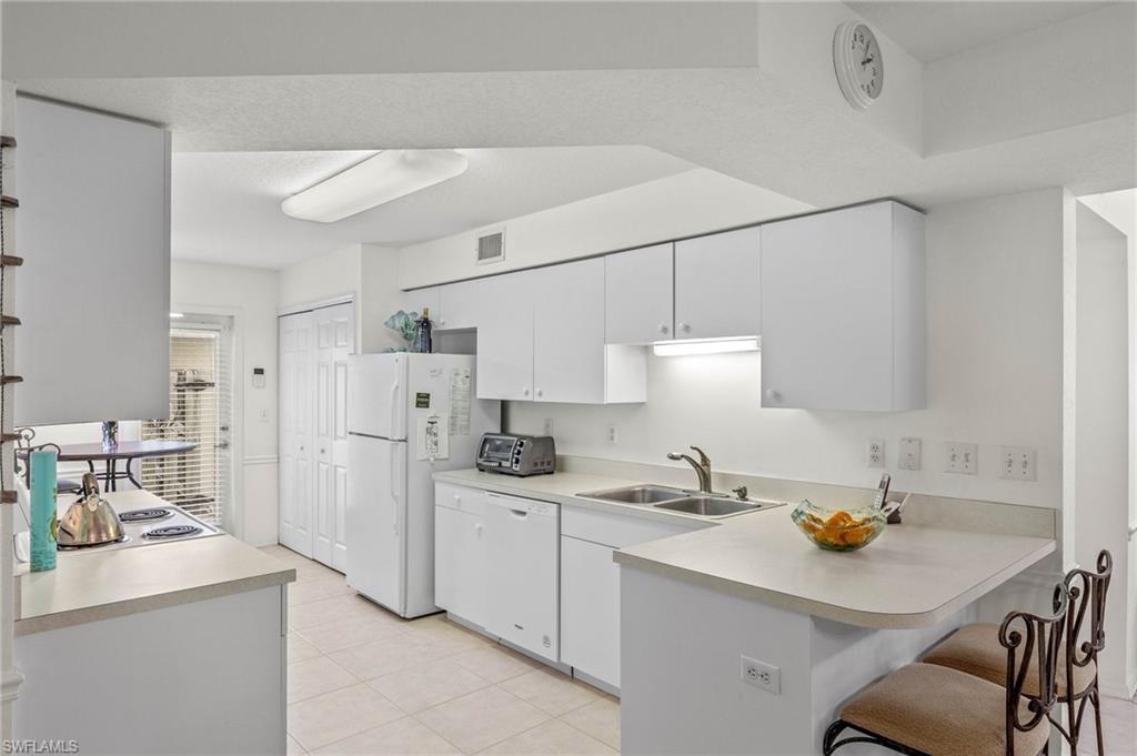 15405 Cedarwood LN # 101 Unit: 2-101