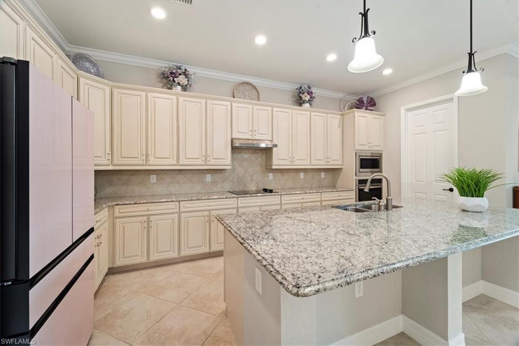 12840 Kinross LN