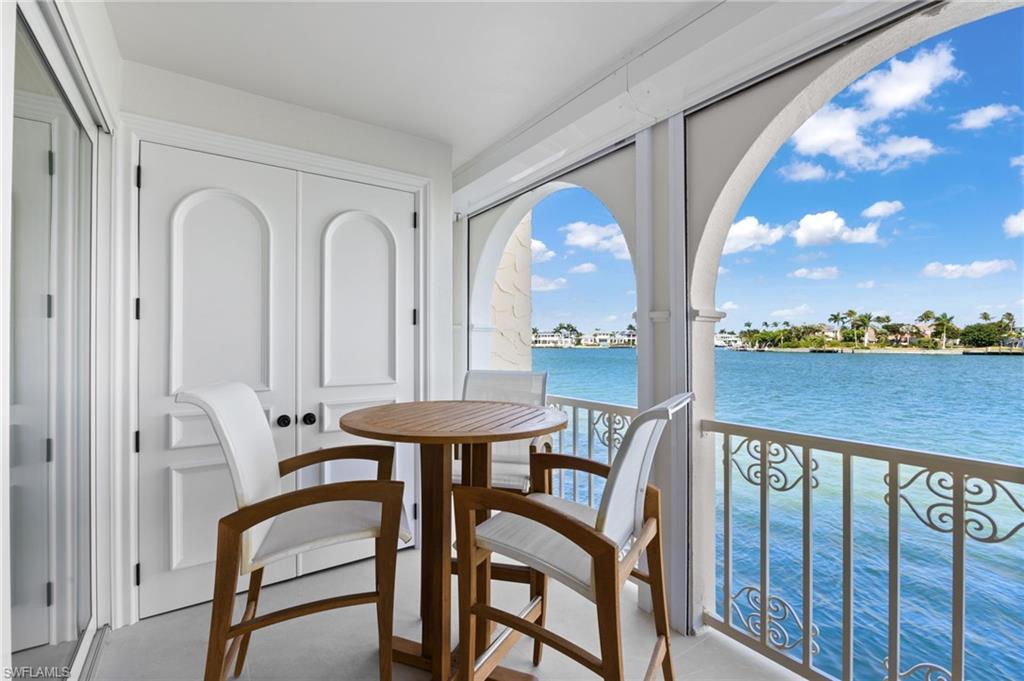4000 Gulf Shore BLVD N # 1500