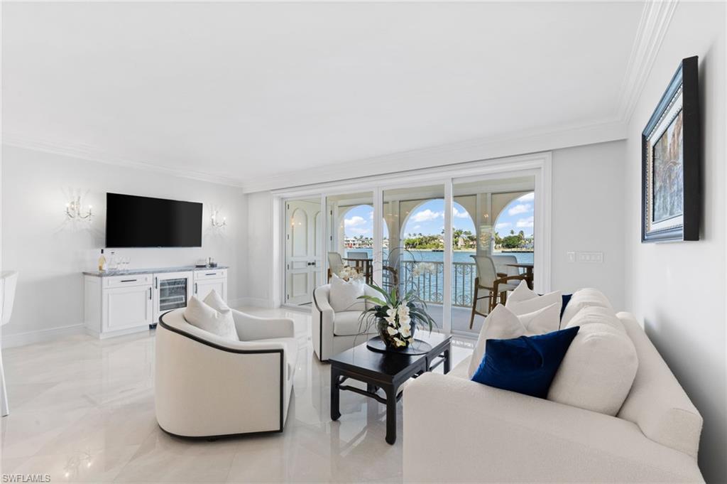 4000 Gulf Shore BLVD N # 1500