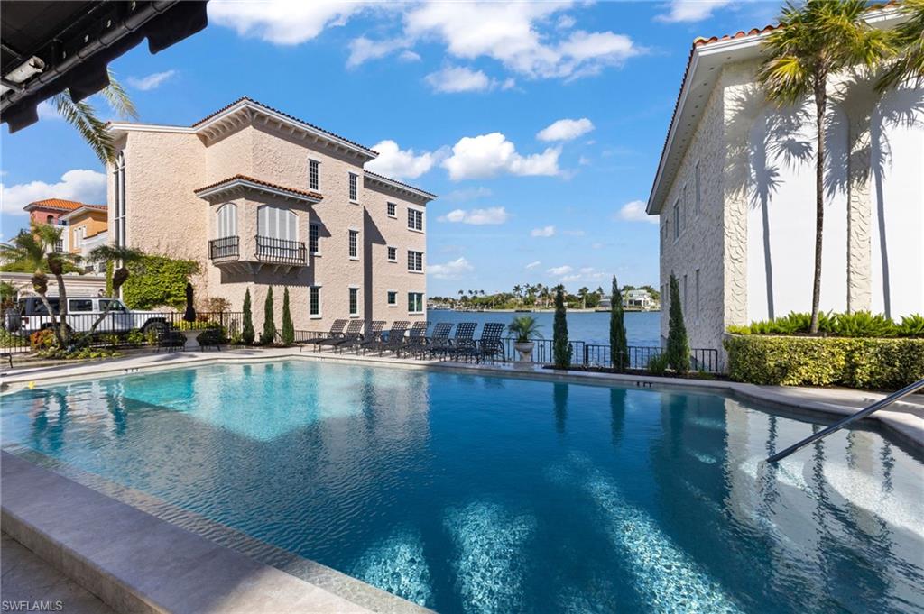 4000 Gulf Shore BLVD N # 1500