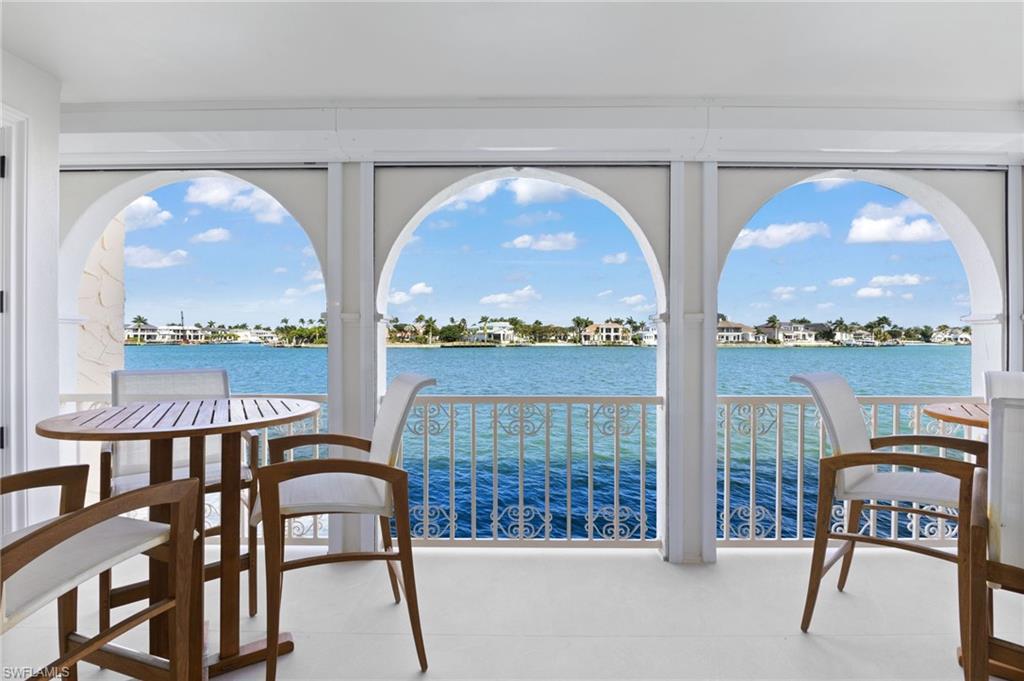 4000 Gulf Shore BLVD N # 1500