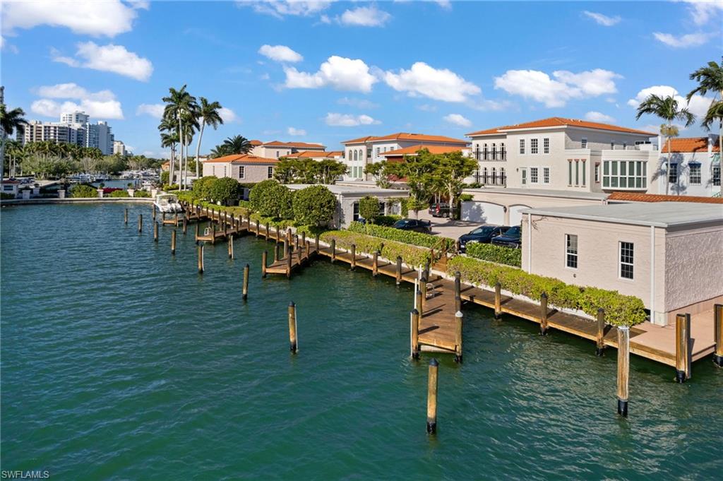 4000 Gulf Shore BLVD N # 1500