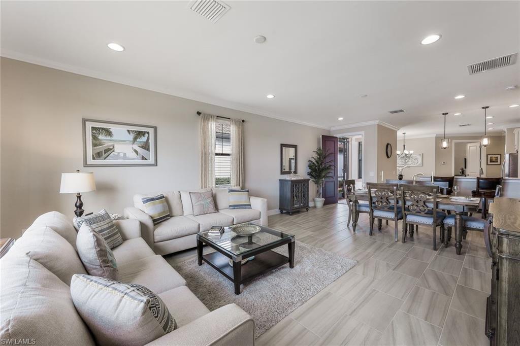 1565 Oceania DR S
