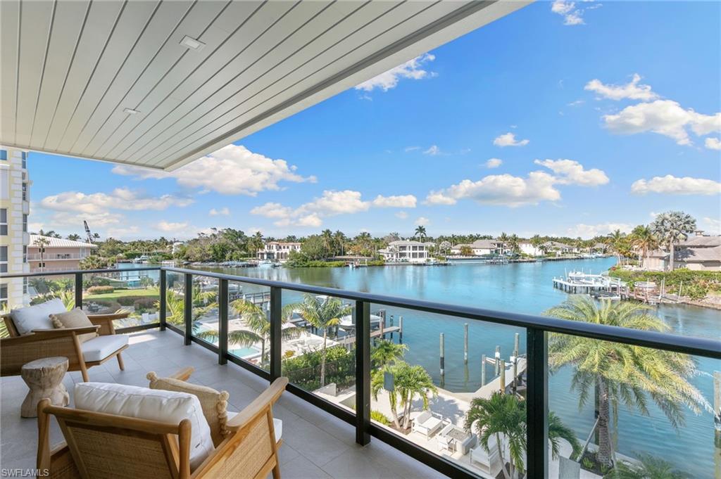 1820 GULF SHORE BLVD N # 301