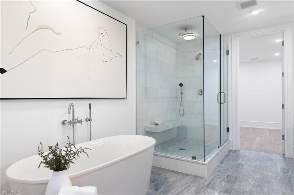 1820 GULF SHORE BLVD N # 301