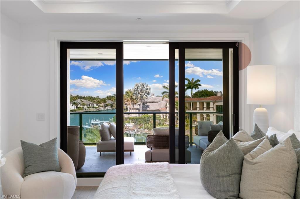 1820 GULF SHORE BLVD N # 301