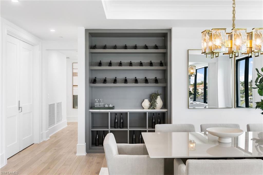 1820 GULF SHORE BLVD N # 301