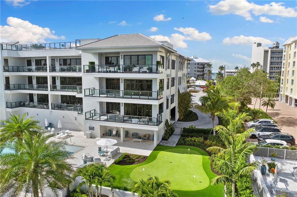 1820 GULF SHORE BLVD N # 301