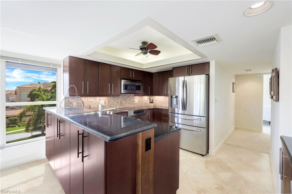 4451 Gulf Shore BLVD N # 405