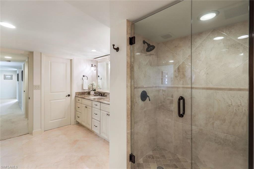 4451 Gulf Shore BLVD N # 405