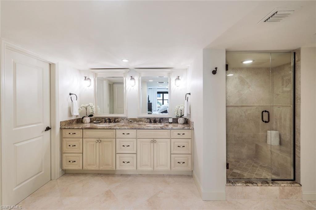 4451 Gulf Shore BLVD N # 405
