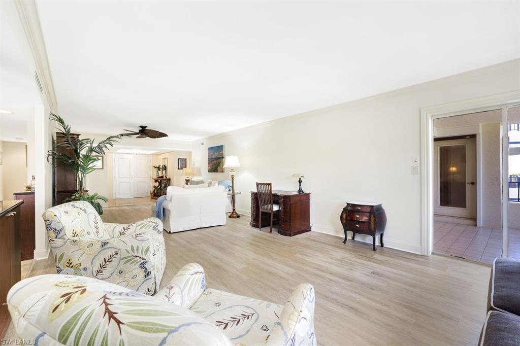 4451 Gulf Shore BLVD N # 405