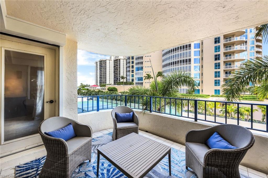 4451 Gulf Shore BLVD N # 405