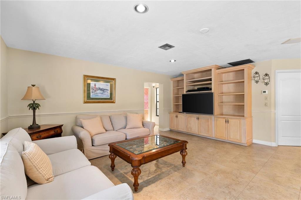 1939 Imperial Golf Course BLVD