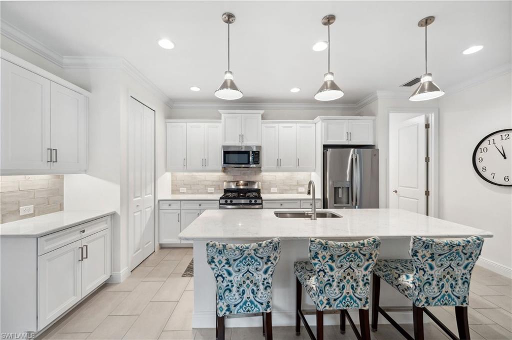 2353 Ariane DR