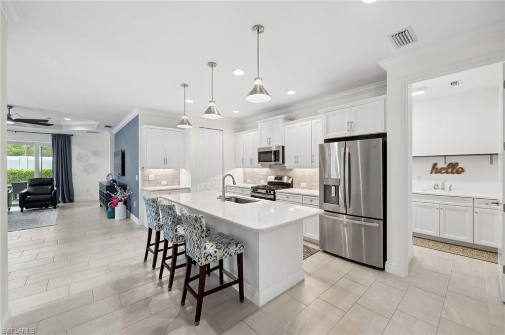 2353 Ariane DR