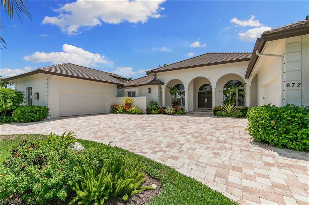 872 Inlet DR