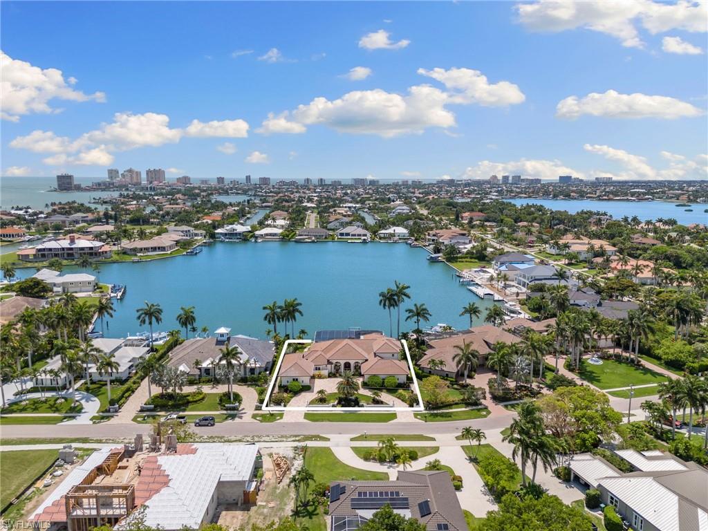872 Inlet DR