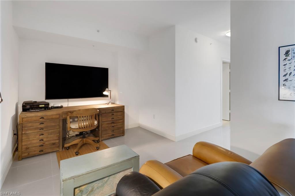 3000 Oasis Grand BLVD # 2403