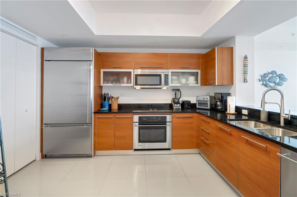 3000 Oasis Grand BLVD # 2403