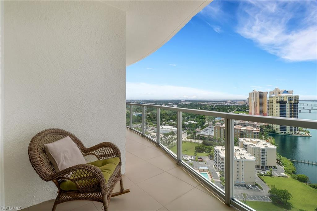 3000 Oasis Grand BLVD # 2403