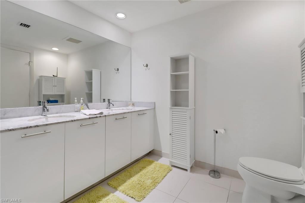 3000 Oasis Grand BLVD # 2403