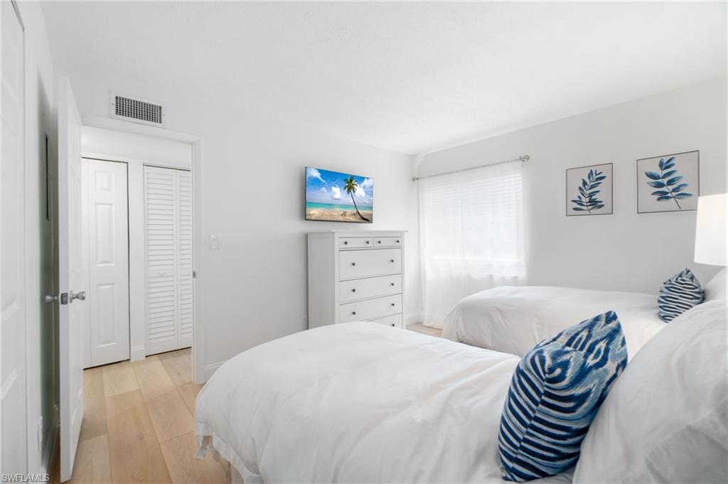 1222 Gordon DR # 2
