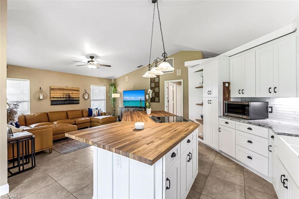 1380 24th AVE NE