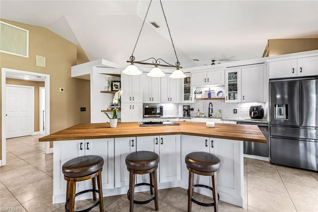 1380 24th AVE NE
