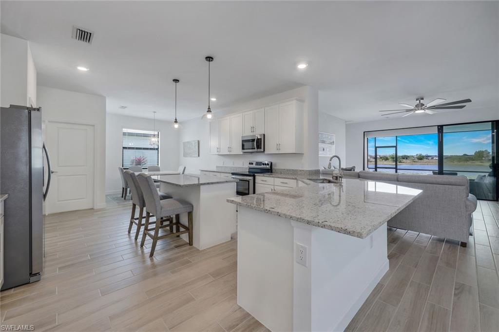 1439 Birdie DR