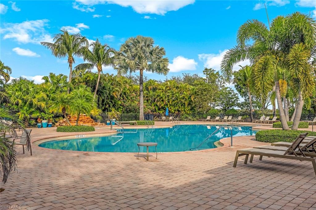 1439 Birdie DR