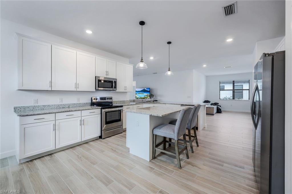1439 Birdie DR