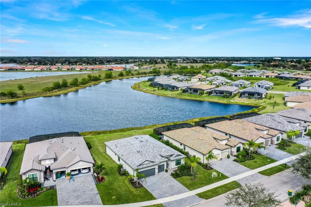 1439 Birdie DR