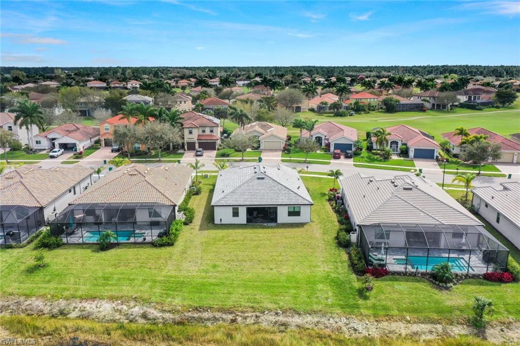 1439 Birdie DR