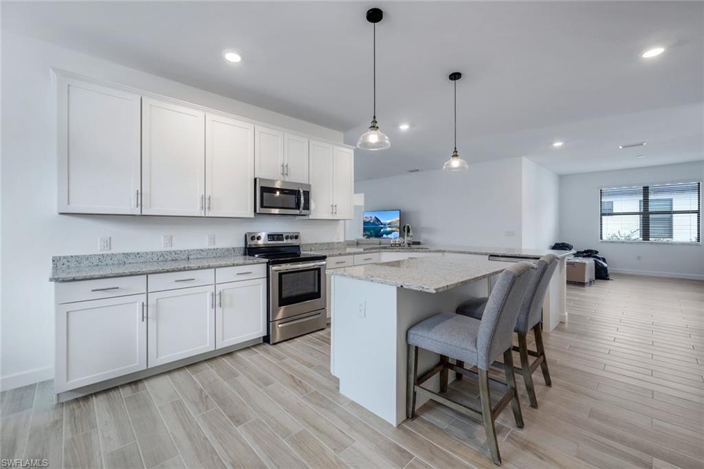 1439 Birdie DR