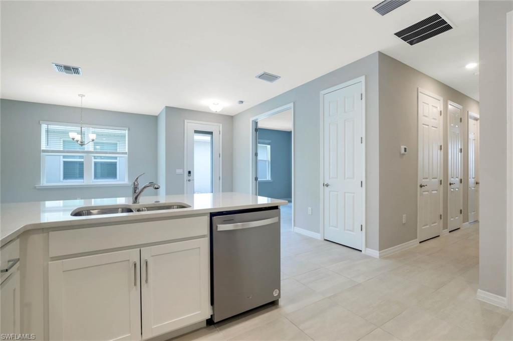1212 Enbrook LOOP