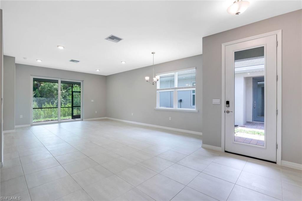 1212 Enbrook LOOP