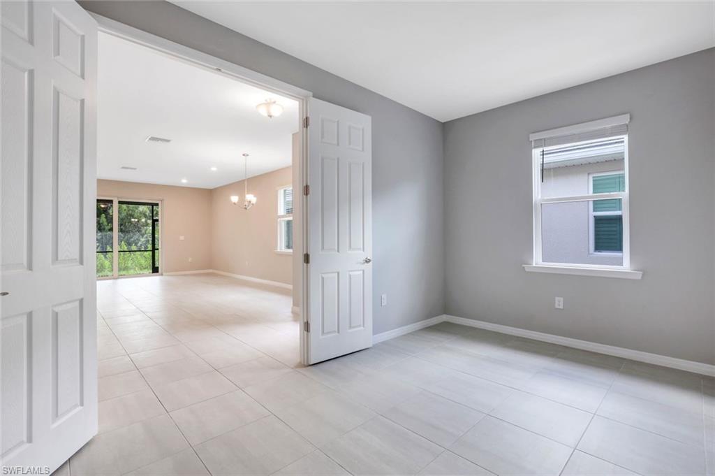 1212 Enbrook LOOP