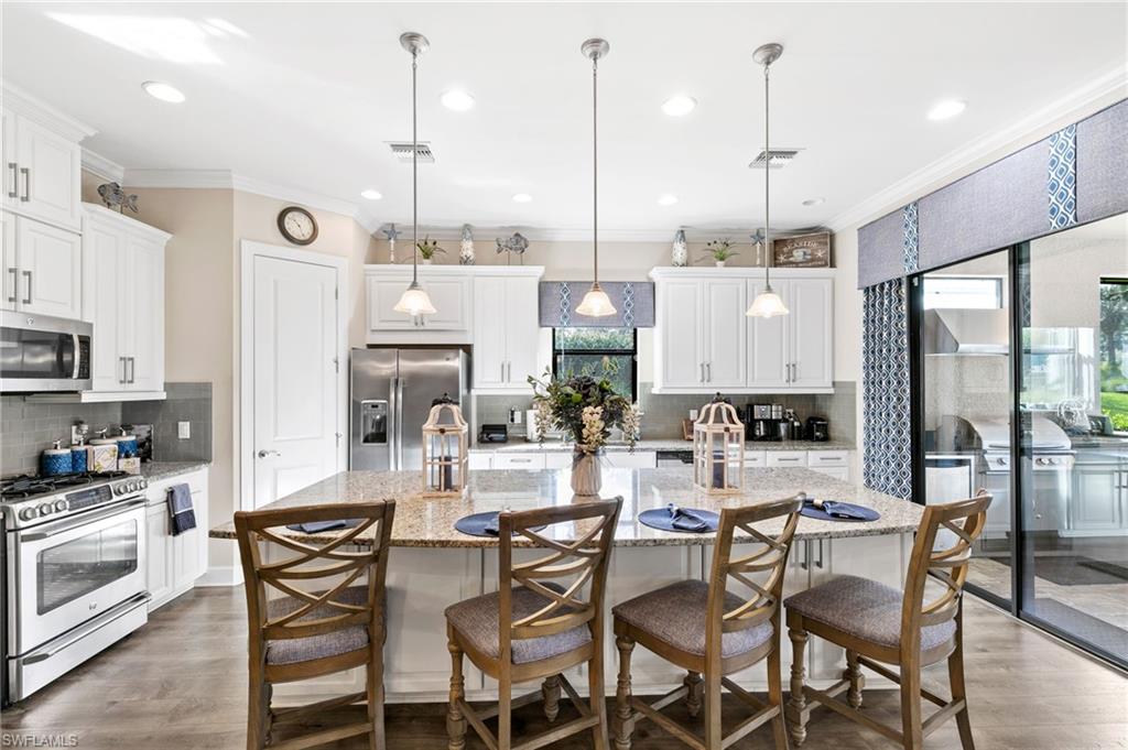 9478 Terresina DR