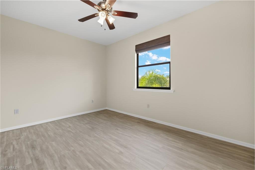 26100 Grand Prix DR