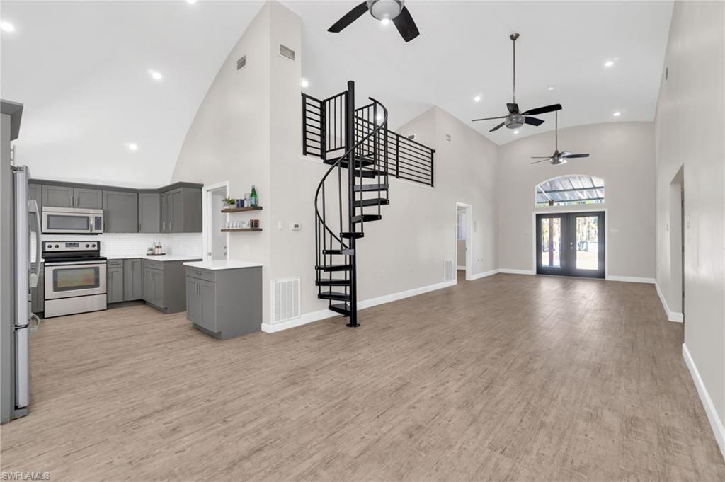 2330 14th AVE NE