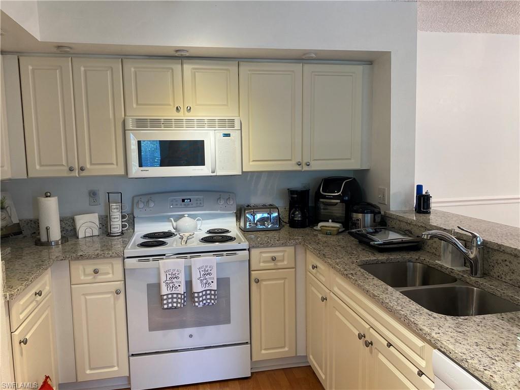 1270 Wildwood Lakes BLVD # 202