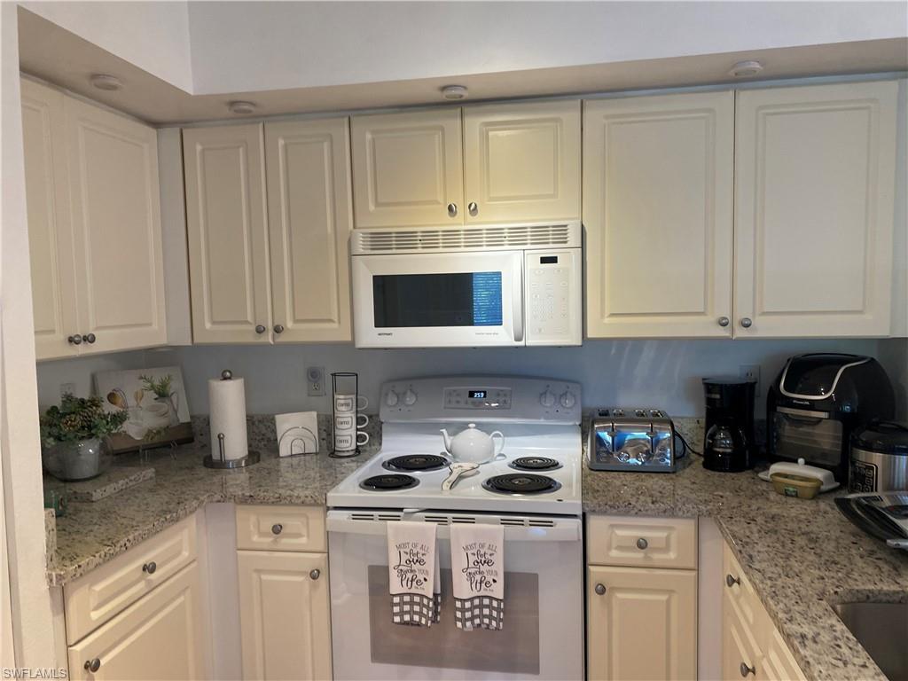 1270 Wildwood Lakes BLVD # 202