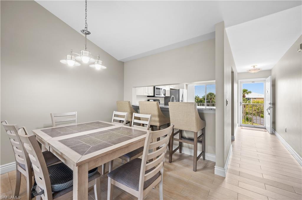 3041 Sandpiper Bay CIR # H305