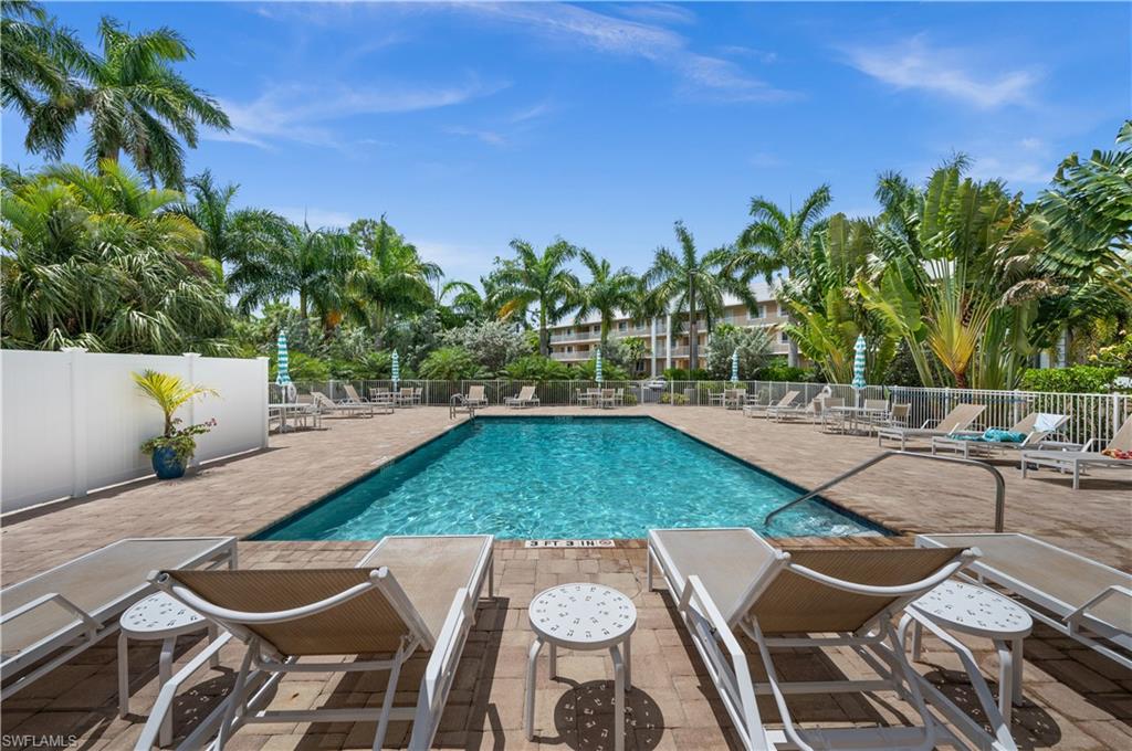 3041 Sandpiper Bay CIR # H305