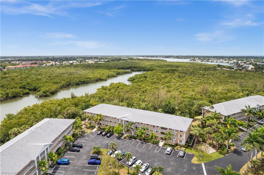 3041 Sandpiper Bay CIR # H305