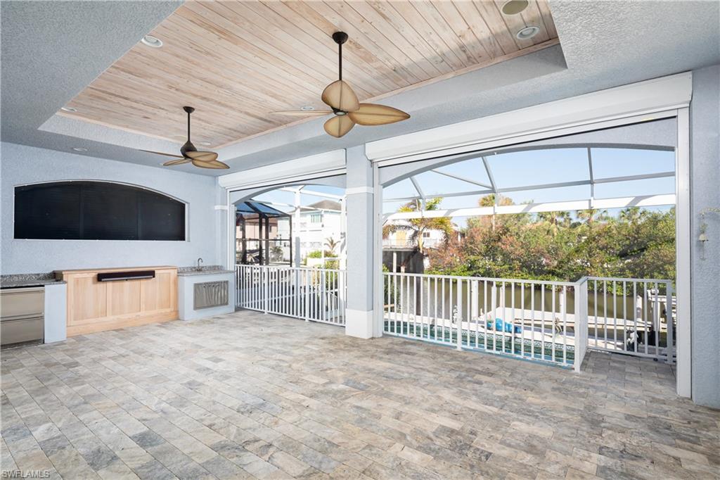 451 Oak AVE