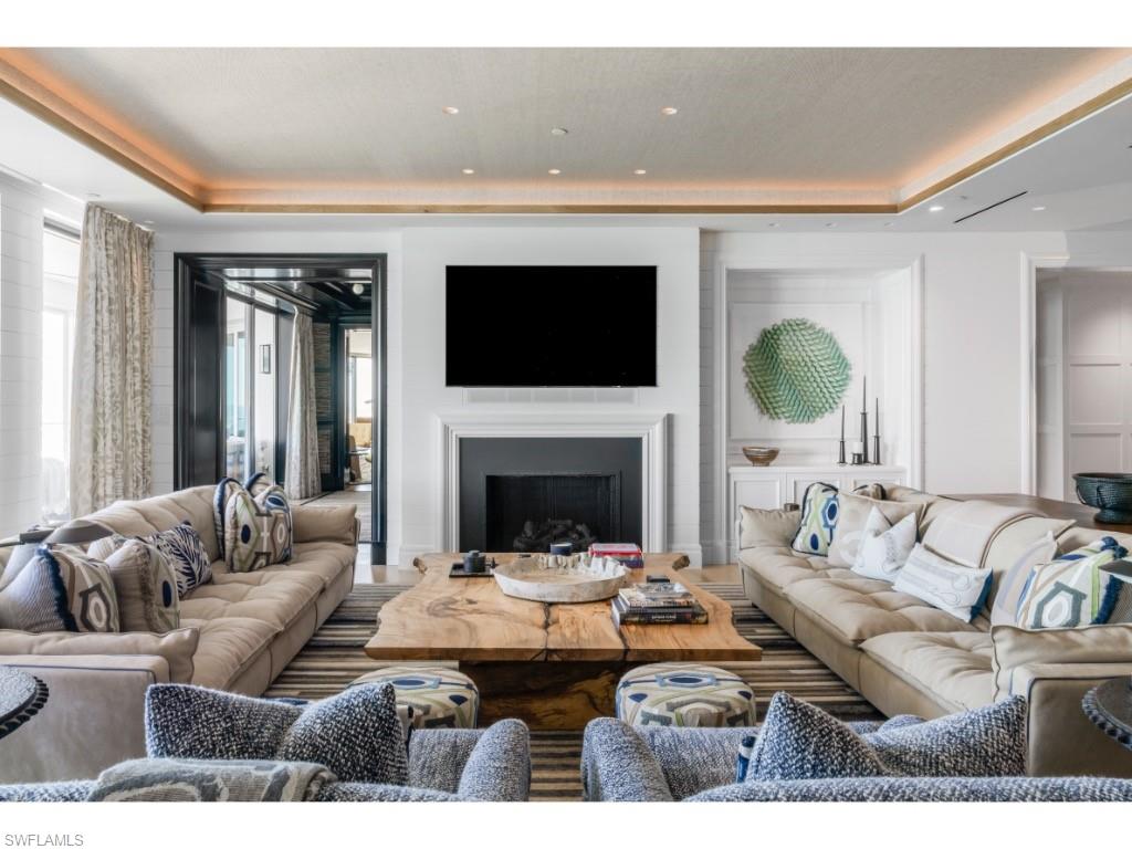 4101 Gulf Shore BLVD N # 2 Unit: PH-2